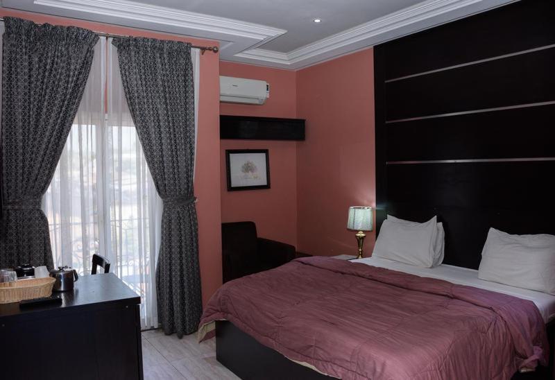 Hard Break Hotel Енугу Екстер'єр фото