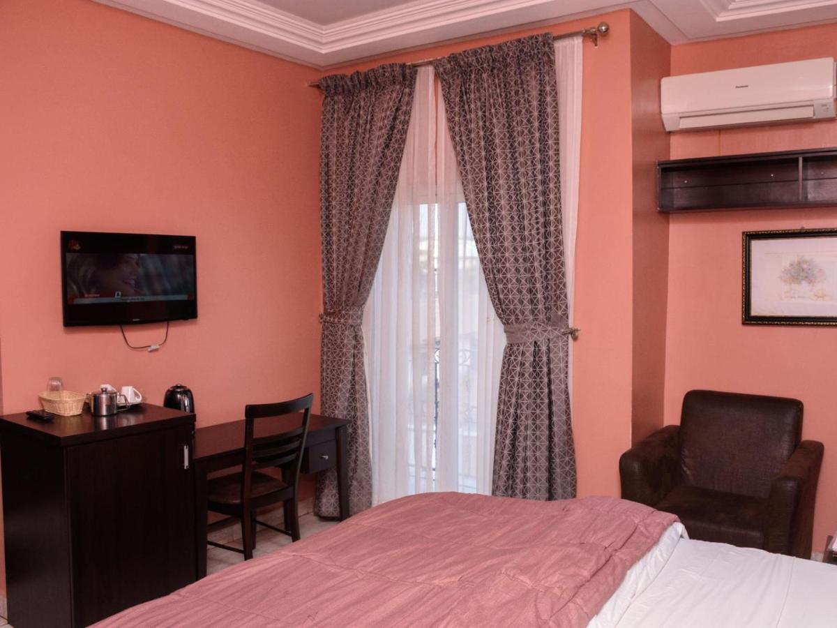 Hard Break Hotel Енугу Екстер'єр фото